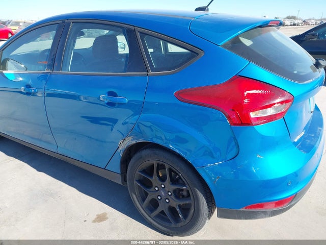 Ford FOCUS SE 2016 1FADP3K27GL372592 Image 6