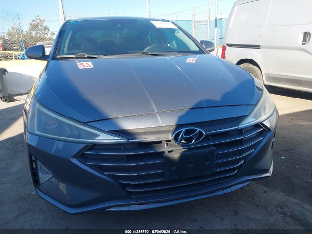 KMHD84LF1KU817924 Hyundai ELANTRA SEL