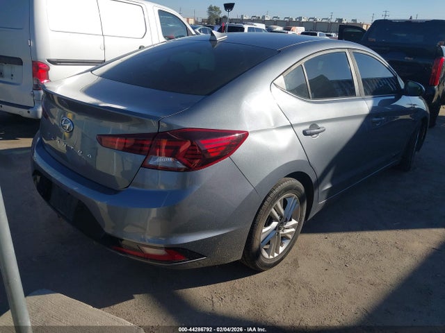 KMHD84LF1KU817924 Hyundai ELANTRA SEL