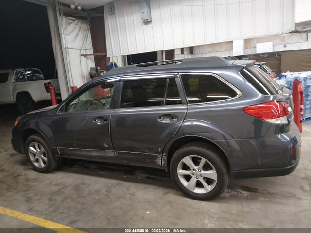 Subaru Outback 2.5i Premium 2014 4S4BRBCC5E3322084 Image 15