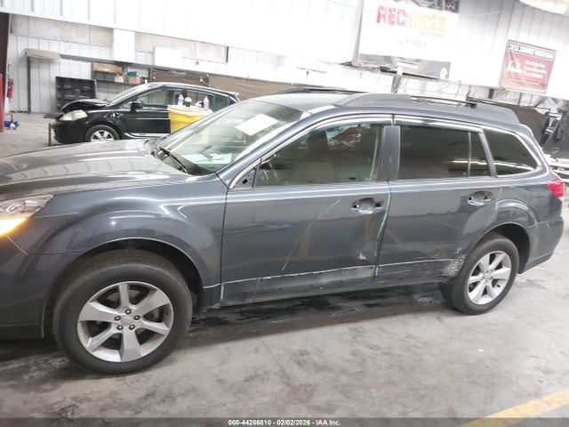 Subaru Outback 2.5i Premium 2014 4S4BRBCC5E3322084 Image 6