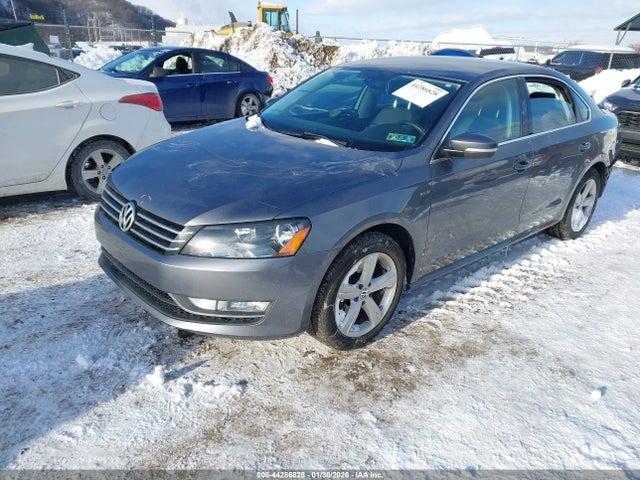 44286828 :رقم المزاد ، 1VWAT7A39FC103273 vin ، 2015 Volkswagen Passat 1.8t Limited Edition مزاد بيع