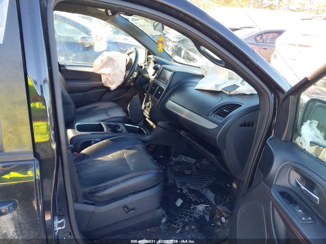 2C4RDGEG8ER181209 Dodge Grand Caravan R/t