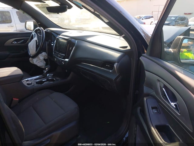1GNERGKW3NJ119112 Chevrolet Traverse Fwd Lt Cloth