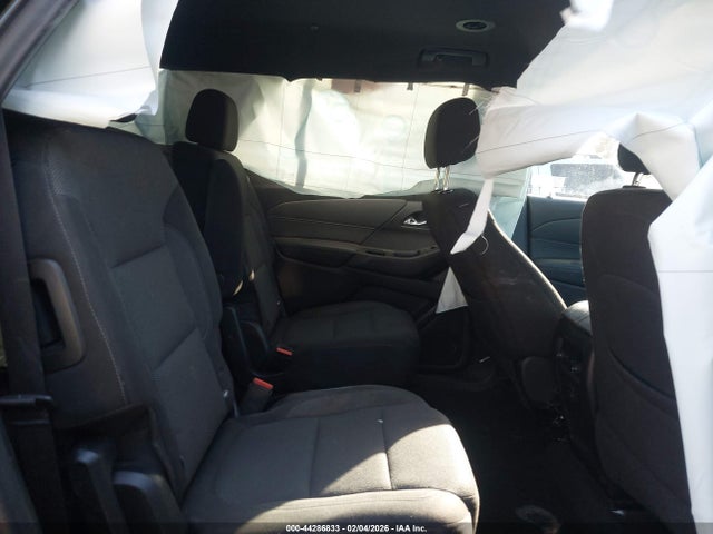 1GNERGKW3NJ119112 Chevrolet Traverse Fwd Lt Cloth