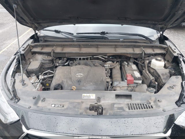 5TDGZRBHXMS154262 Toyota Highlander Xle