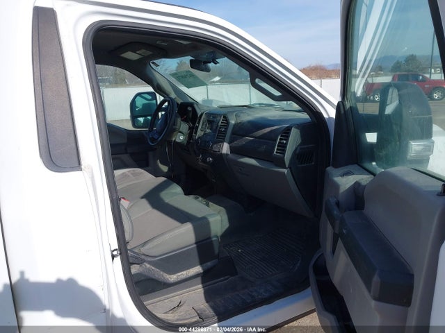 Ford F-250 Xl 2017 1FTBF2A64HEB37494 Image 5
