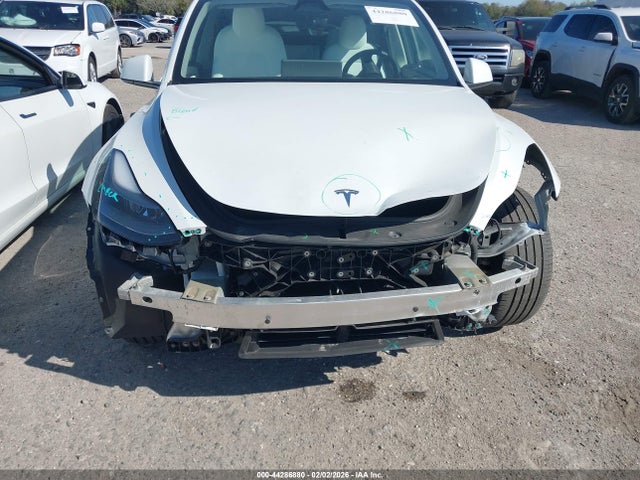 2024 TESLA MODEL Y 7SAYGDED3RF047154 Photo 5