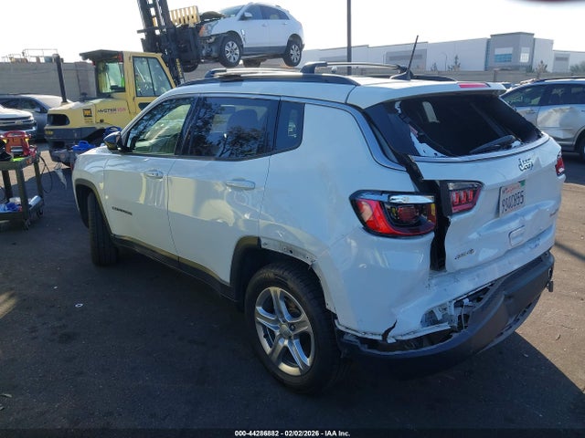 3C4NJDBN7PT553115 Jeep Compass Latitude 4x4