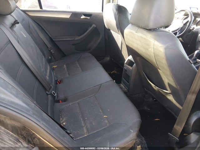 Продажа на аукционе авто 2015 Volkswagen Jetta 1.8t Se, vin: 3VWD07AJ2FM298037, номер лота: 44286892