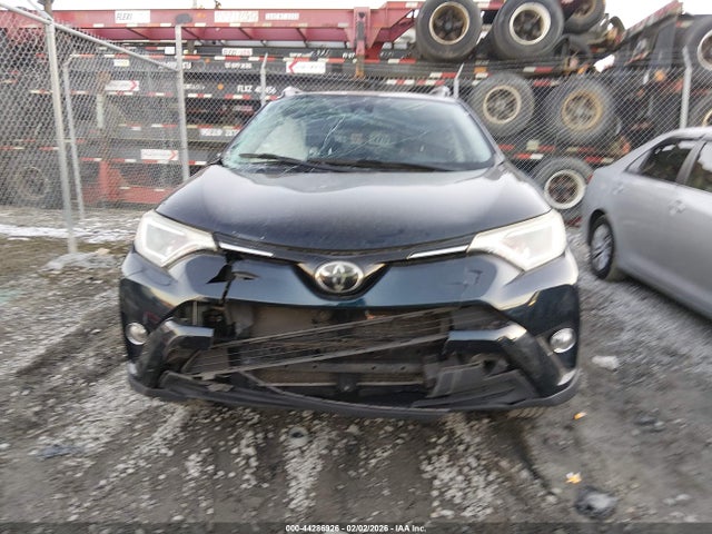 Toyota Rav4 Xle 2018 2T3WFREV2JW430305 Image 11
