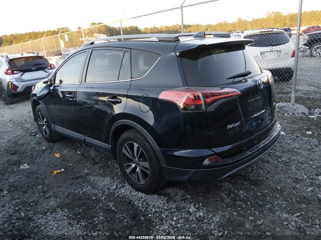 Toyota Rav4 Xle 2018 2T3WFREV2JW430305 Image 3