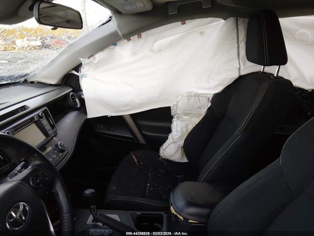 Toyota Rav4 Xle 2018 2T3WFREV2JW430305 Image 5