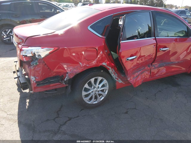 3N1AB7AP9JL656899 Nissan SENTRA SV