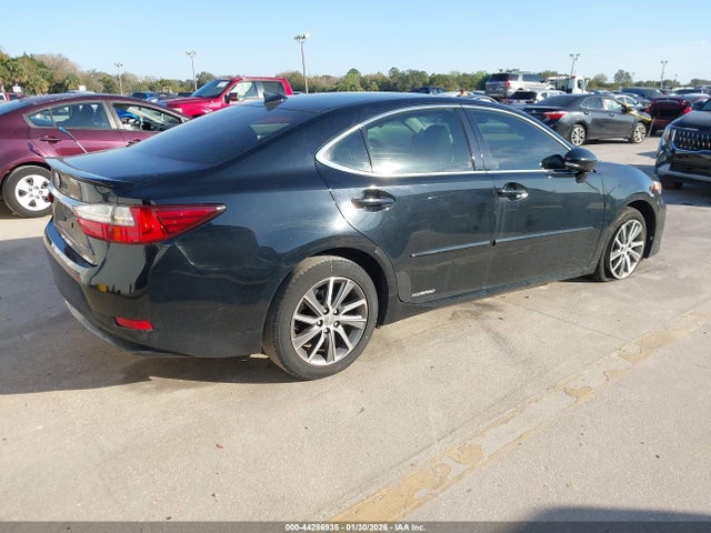 2017 Lexus Es 300h მანქანა იყიდება აუქციონზე, vin: JTHBW1GGXH2164502, აუქციონის ნომერი: 44286935