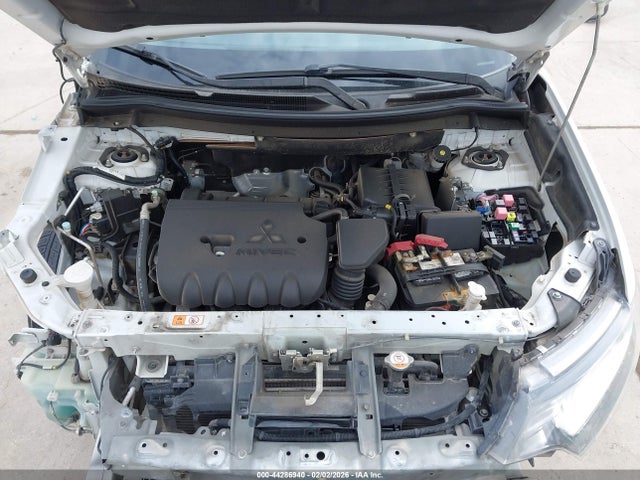Mitsubishi Outlander Se 2017 JA4AD3A30HZ028840 Image 10