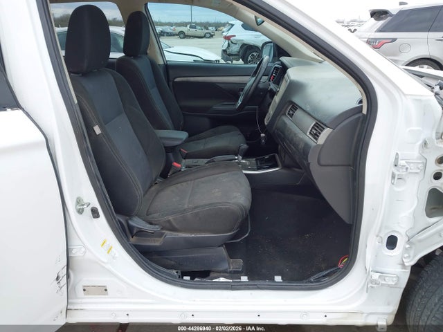 Mitsubishi Outlander Se 2017 JA4AD3A30HZ028840 Image 5