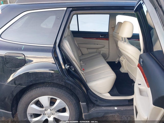 44286995 :رقم المزاد ، 4S4BRDKC9B2325858 vin ، 2011 Subaru Outback 3.6r Limited مزاد بيع