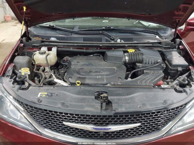 Auction sale of the 2019 Chrysler Pacifica Touring L, vin: 2C4RC1BG7KR666098, lot number: 44287013