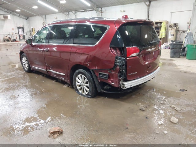 Auction sale of the 2019 Chrysler Pacifica Touring L, vin: 2C4RC1BG7KR666098, lot number: 44287013