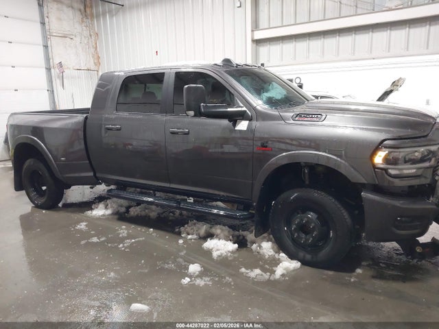 2022 Ram 3500 Laramie  4x4 6'4 Box მანქანა იყიდება აუქციონზე, vin: 3C63RRML8NG403701, აუქციონის ნომერი: 44287022
