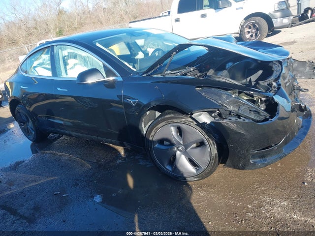 2020 Tesla Model 3 Standard Range Plus Rear-wheel Drive/standard Range Rear-wheel Drive მანქანა იყიდება აუქციონზე, vin: 5YJ3E1EA5LF808372, აუქციონის ნომერი: 44287041