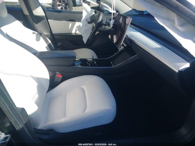 44287041 :رقم المزاد ، 5YJ3E1EA5LF808372 vin ، 2020 Tesla Model 3 Standard Range Plus Rear-wheel Drive/standard Range Rear-wheel Drive مزاد بيع