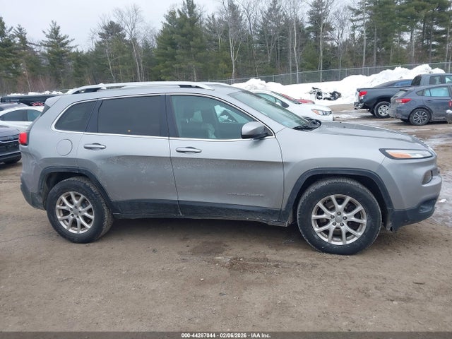 Jeep Cherokee Latitude 2016 1C4PJMCS5GW206325 Image 14