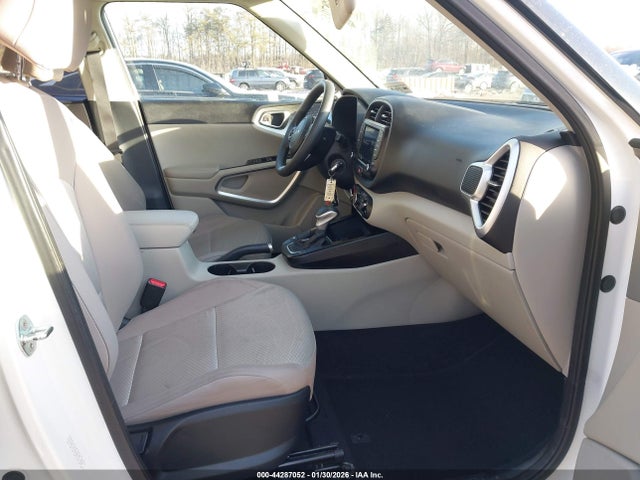 2022 KIA SOUL KNDJ23AU6N7813634 Photo 4