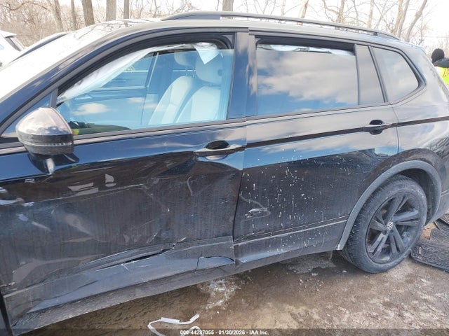 44287055 :رقم المزاد ، 3VV8B7AX3RM211349 vin ، 2024 Volkswagen Tiguan 2.0t Se R-line Black مزاد بيع
