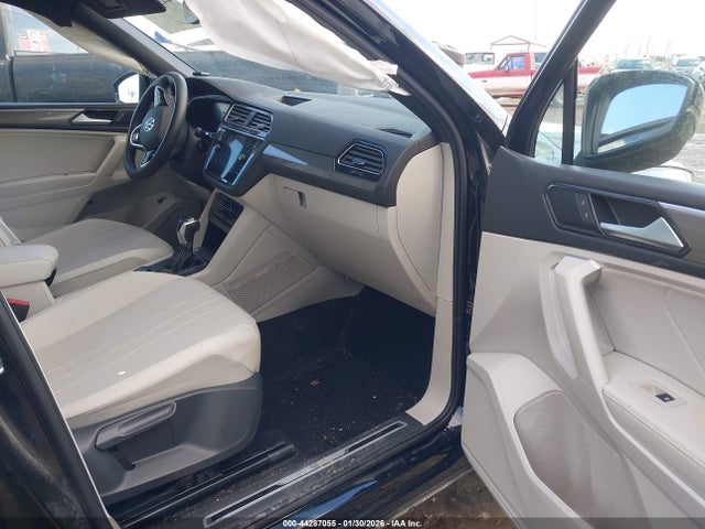 44287055 :رقم المزاد ، 3VV8B7AX3RM211349 vin ، 2024 Volkswagen Tiguan 2.0t Se R-line Black مزاد بيع