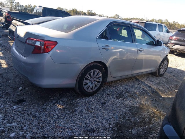 44287065 :رقم المزاد ، 4T1BF1FK4CU615116 vin ، 2012 Toyota Camry L مزاد بيع