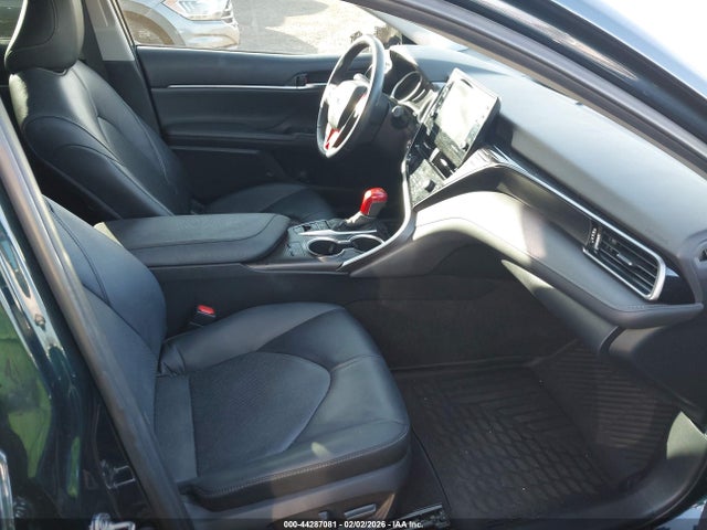 4T1F11AK6MU477622 Toyota CAMRY XLE