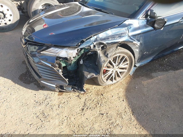 4T1F11AK6MU477622 Toyota CAMRY XLE