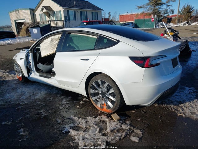 2024 TESLA MODEL 3 5YJ3E1EB3RF799432 Photo 2