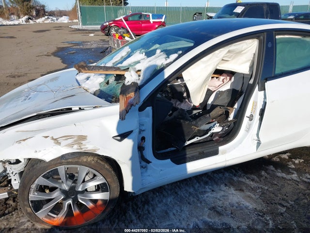 2024 TESLA MODEL 3 5YJ3E1EB3RF799432 Photo 5