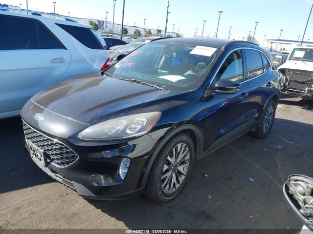 Ford Escape Titanium 2020 1FMCU9J92LUA11450 Image 2