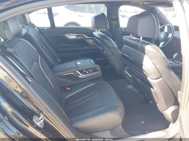 WBA7U6C05MCE58977 BMW M760i Xdrive