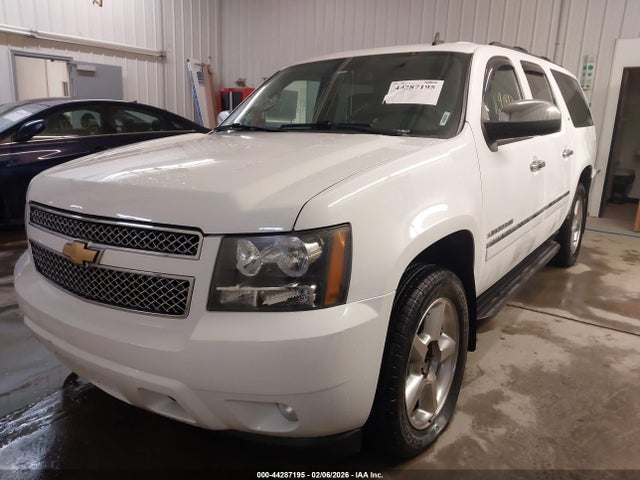 2013 Chevrolet Suburban 1500 Ltz მანქანა იყიდება აუქციონზე, vin: 1GNSKKE72DR156067, აუქციონის ნომერი: 44287195