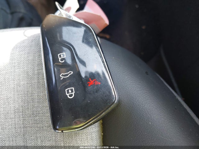 2024 VOLKSWAGEN ID.4 1V2BMPE87RC015030 Photo 10