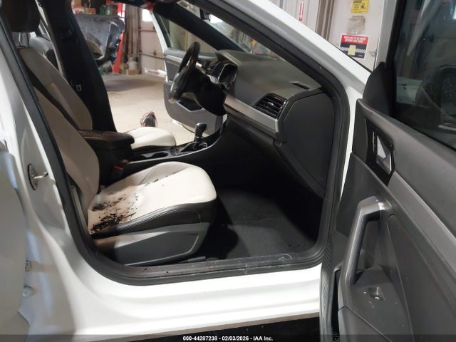 2019 VOLKSWAGEN JETTA 3VWC57BU1KM033271 Photo 4