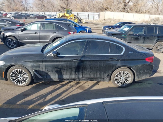 44287267 :رقم المزاد ، WBAJA9C59KB389044 vin ، 2019 Bmw 530e Iperformance مزاد بيع