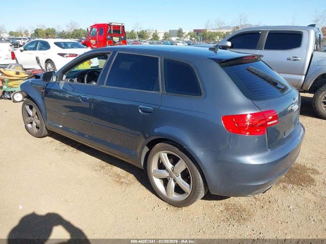 2013 AUDI A3 WAUKEAFM5DA027542 Photo 2