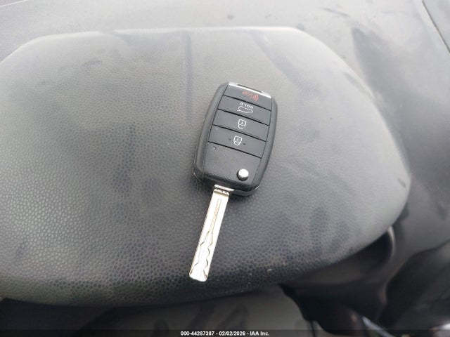 KIA SOUL + 2016 KNDJP3A58G7857258 Image 11