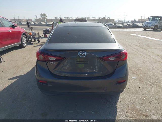 3MZBN1V3XJM242826 Mazda Mazda3 Touring