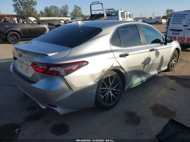 Toyota CAMRY SE 2022 4T1G11AKXNU053012 Image 4