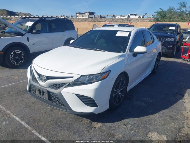4T1B11HKXKU724853 Toyota CAMRY SE