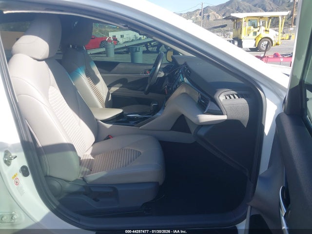 4T1B11HKXKU724853 Toyota CAMRY SE