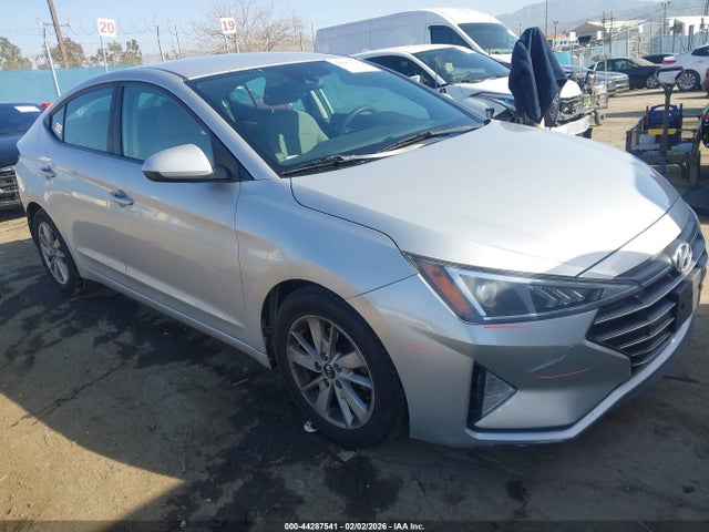 Hyundai ELANTRA SEL 2019 5NPD84LF2KH430359 головне зображення