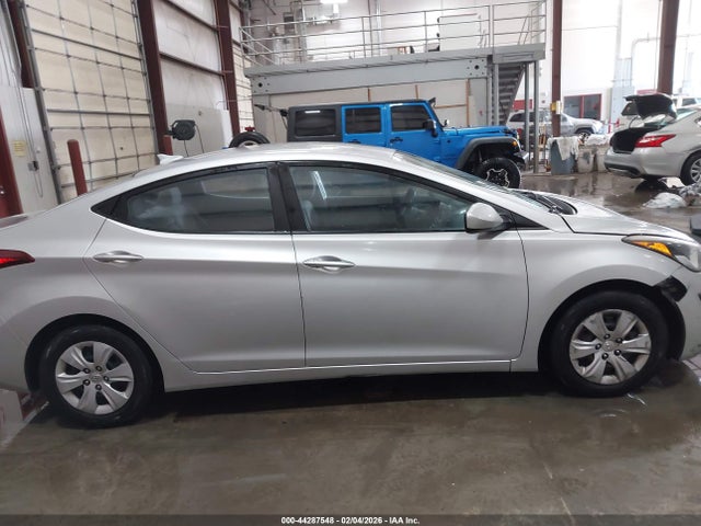 5NPDH4AE0GH758431 Hyundai ELANTRA SE